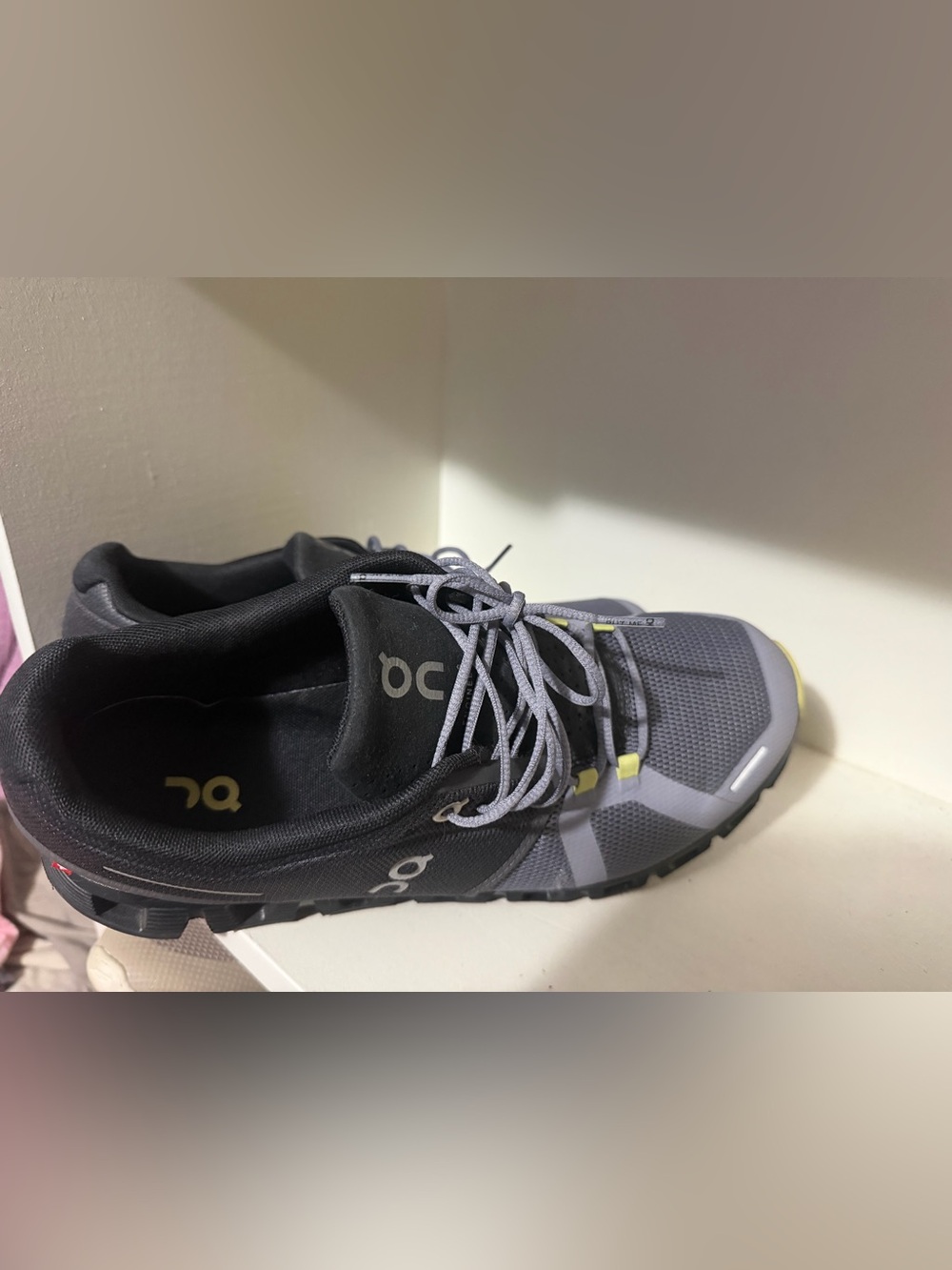On Running Cloudflow Black and Gray Running Shoes - Picture 5 of 7